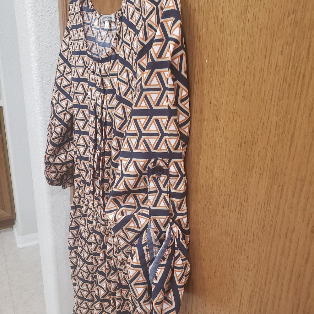 Collective Concepts S Geo Print Button Tab Sleeve… - image 7